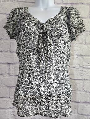 Belissimo Black White Floral Print Semi Sheer Side Zip Medium Short Cap Sleeves
